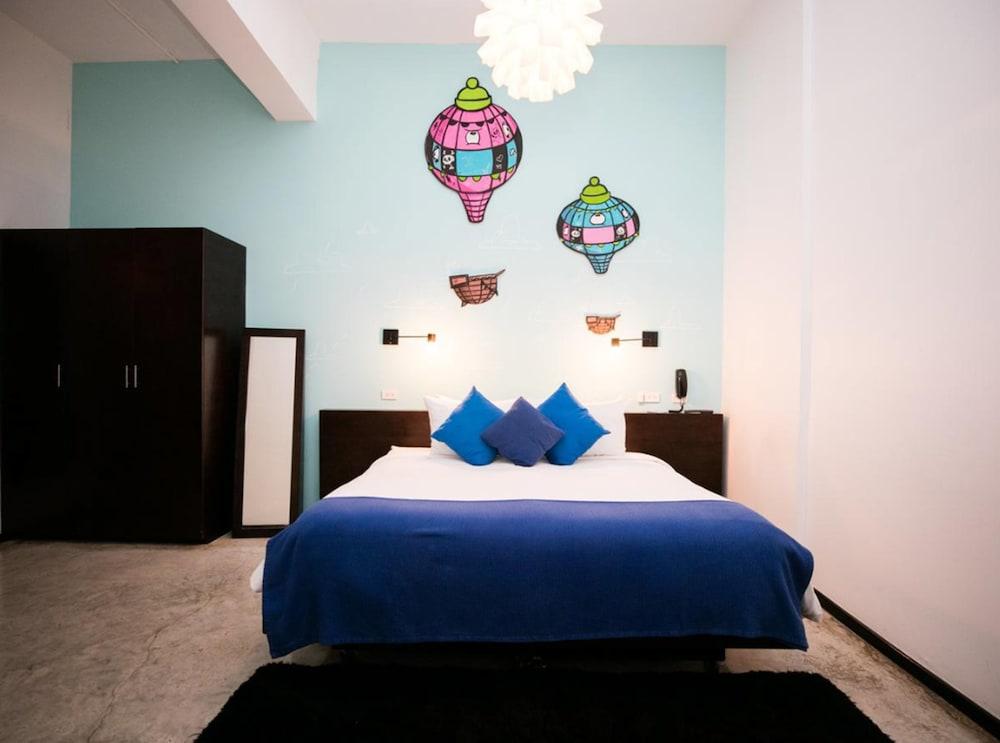 Tantalo - Kitchen - Roofbar Hotel